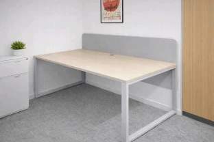 Стіл в стилі Loft