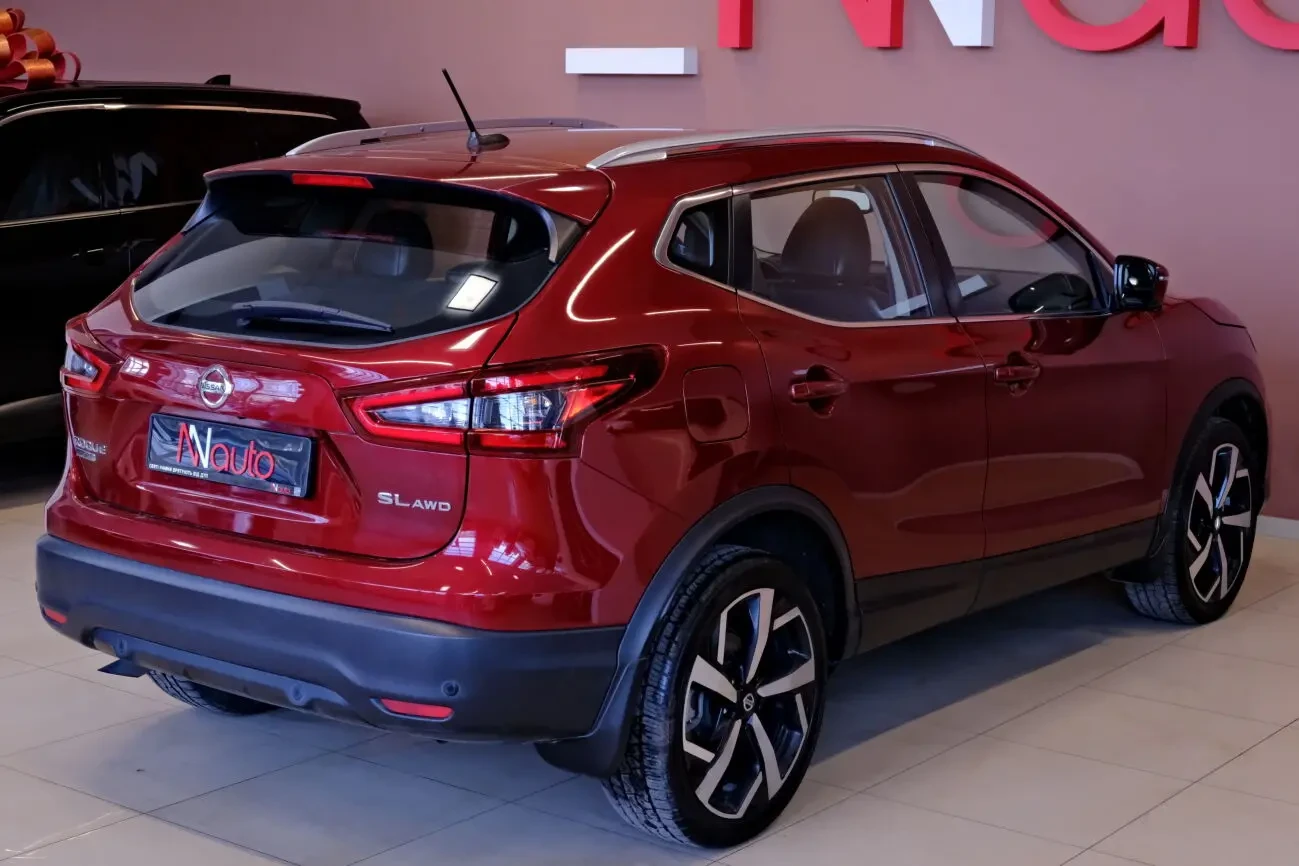 Nissan Rogue Sport 5