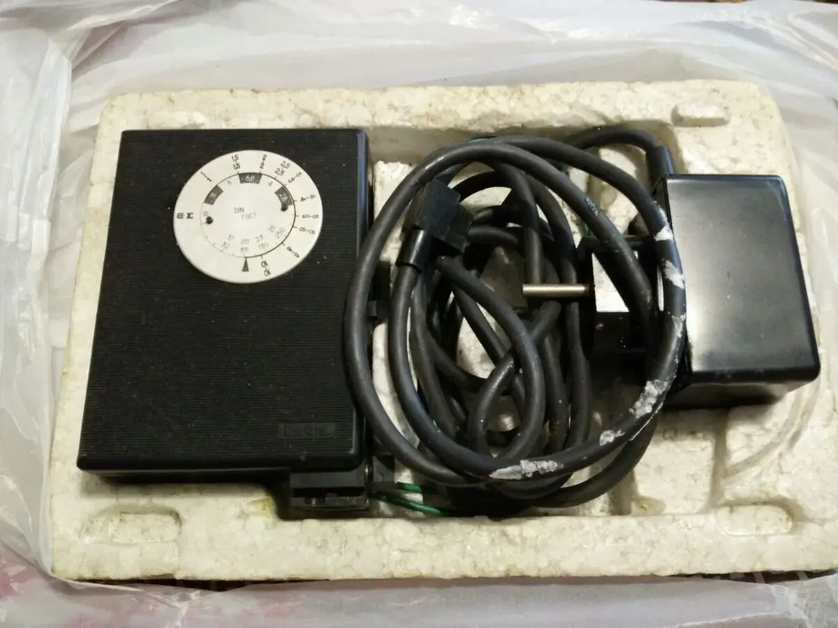 Малогабаритная электронная фотовспышка