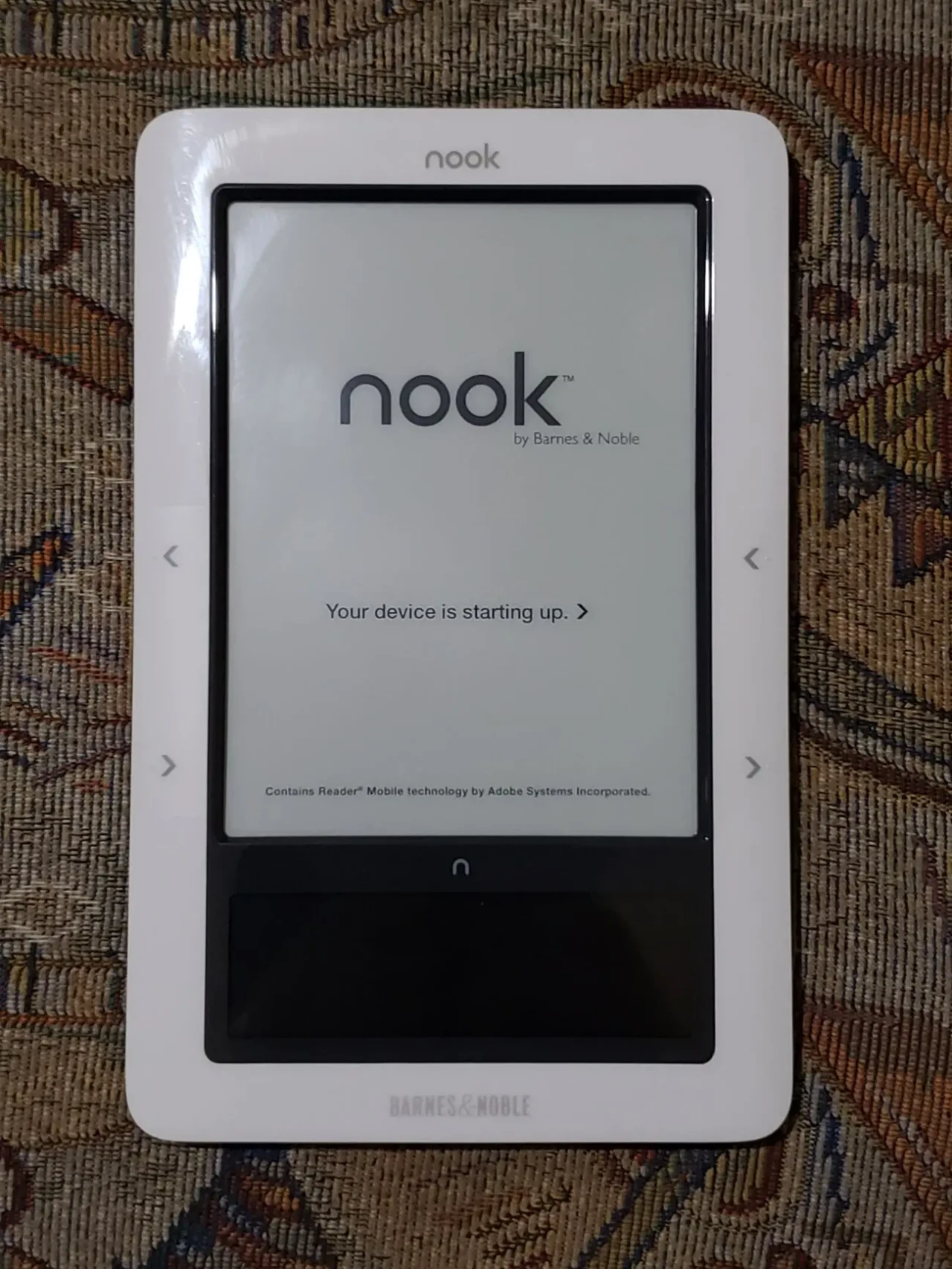 Электронная книга Barnes Noble Nook с Wi-Fi и 3G. 2