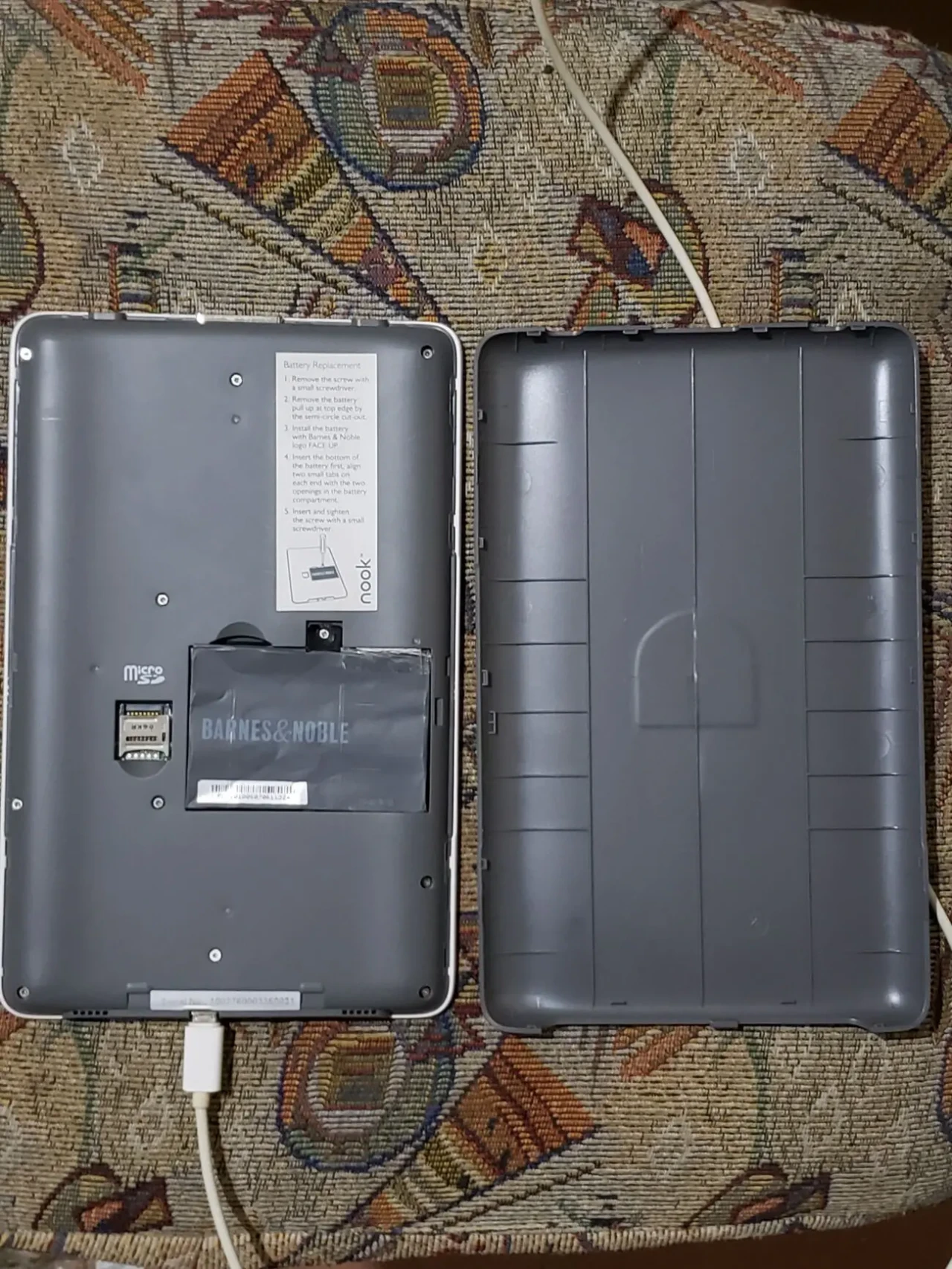Электронная книга Barnes Noble Nook с Wi-Fi и 3G. 4