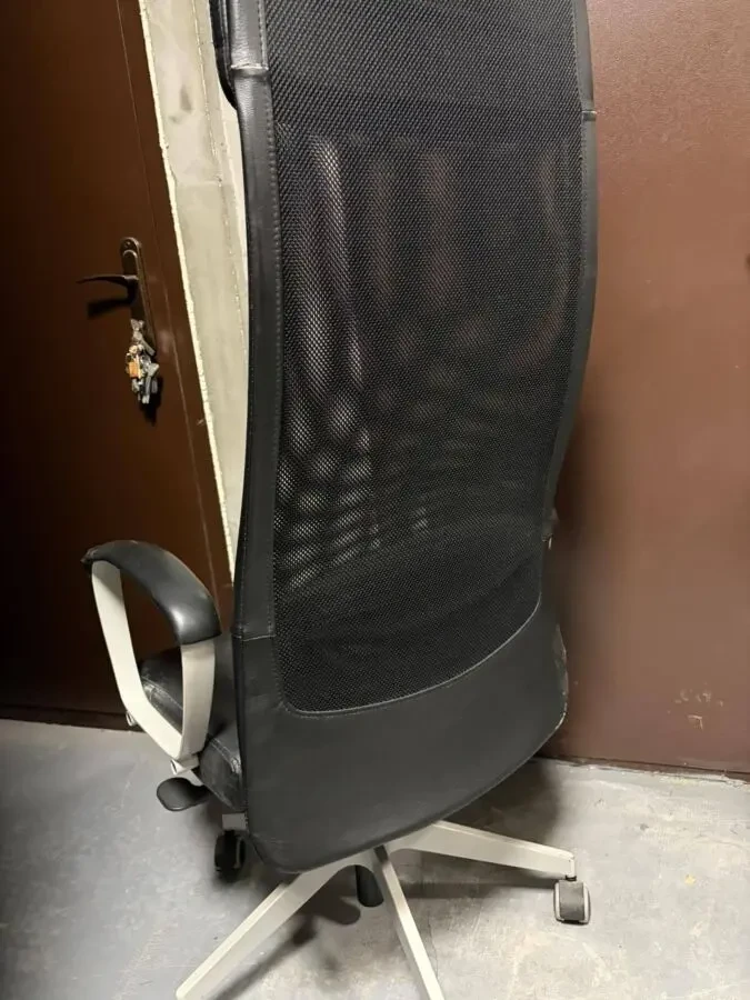 Крісло офісне,стілець IKEA MARKUS, оригінал 5