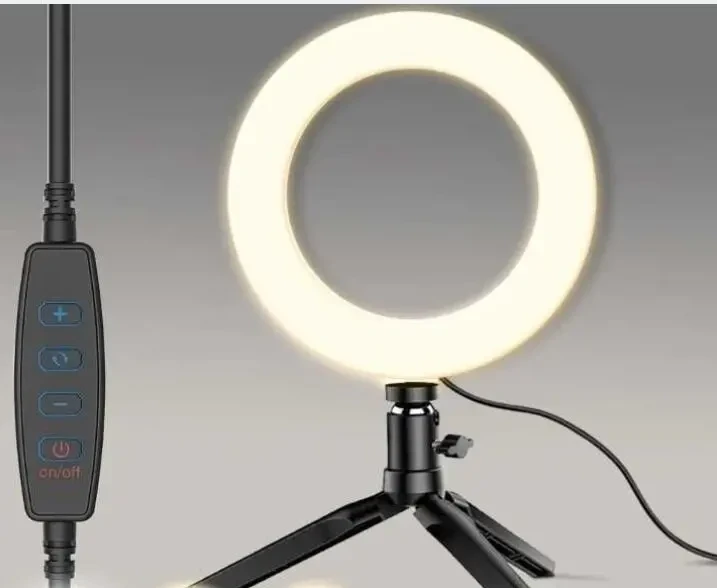 Якісна кільцева лампа діаметром 16 см, підійде для фотосесій 2