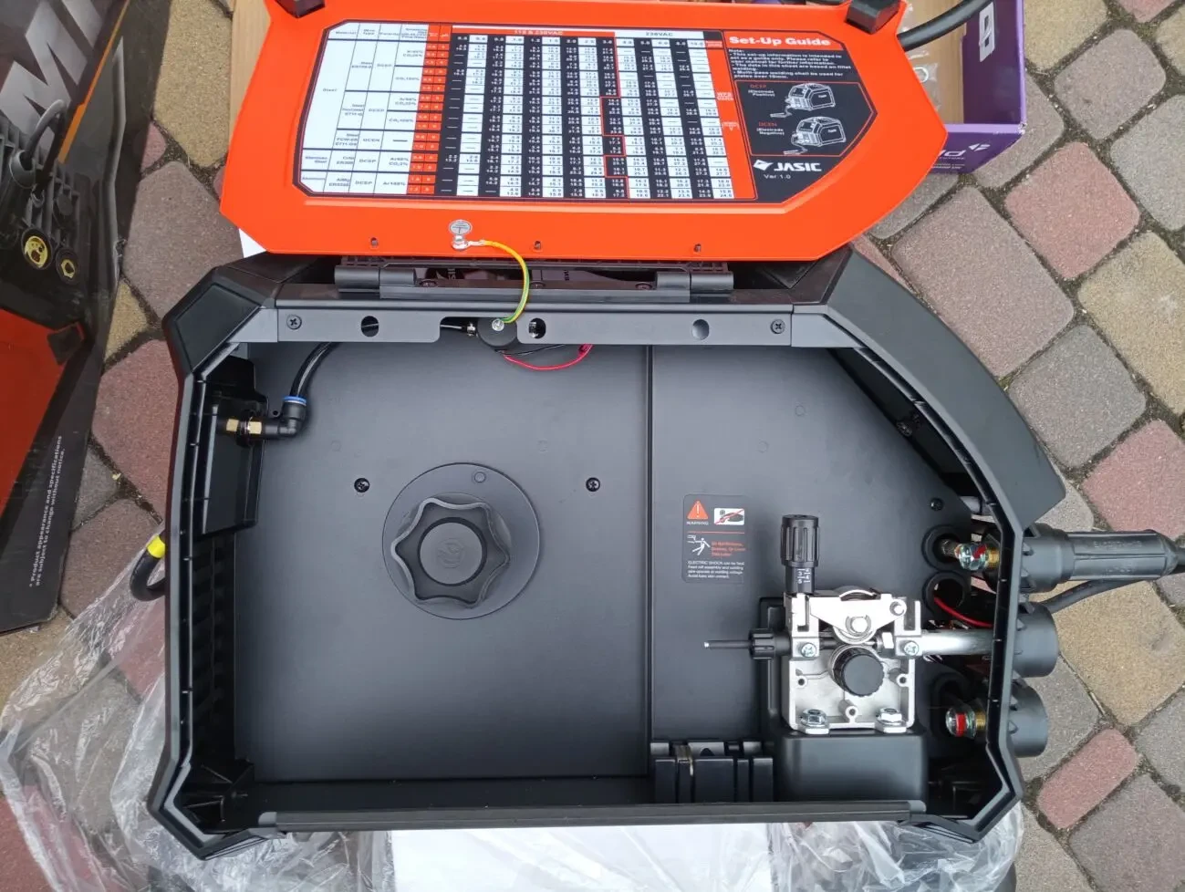 Зварювальний напівавтомат Jasic MIG-200 PFC (2S62) NEVO20 2