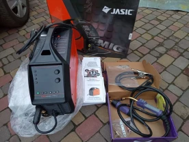 Зварювальний напівавтомат Jasic MIG-200 PFC (2S62) NEVO20