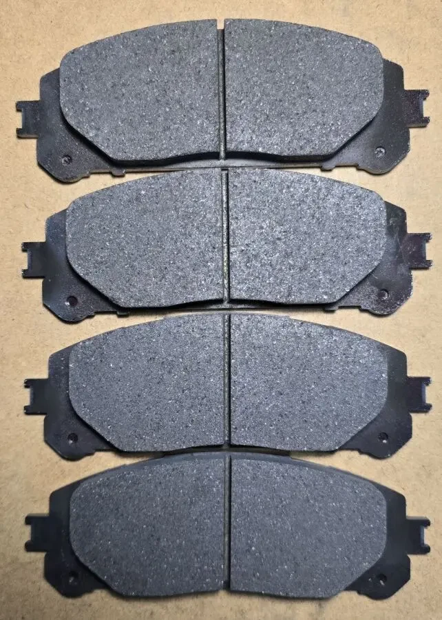 Гальмівні колодки Toyota 04465-33490 передні дискові