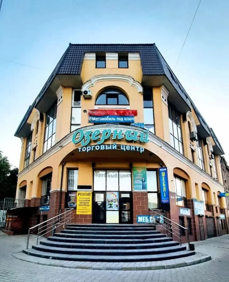 Сдам коммерческое помещение 71кв.м. на Боброва, Майдан Озёрный 9