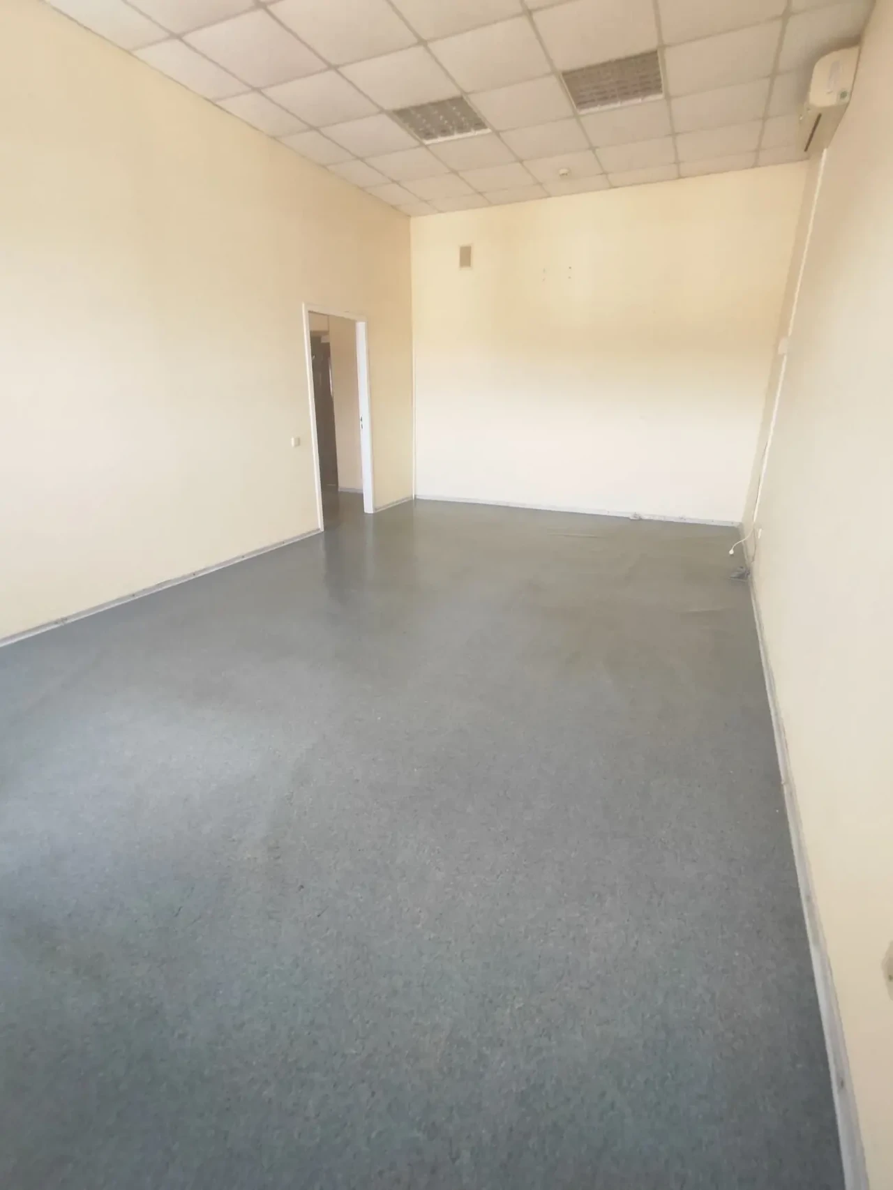 Сдам коммерческое помещение 71кв.м. на Боброва, Майдан Озёрный 8