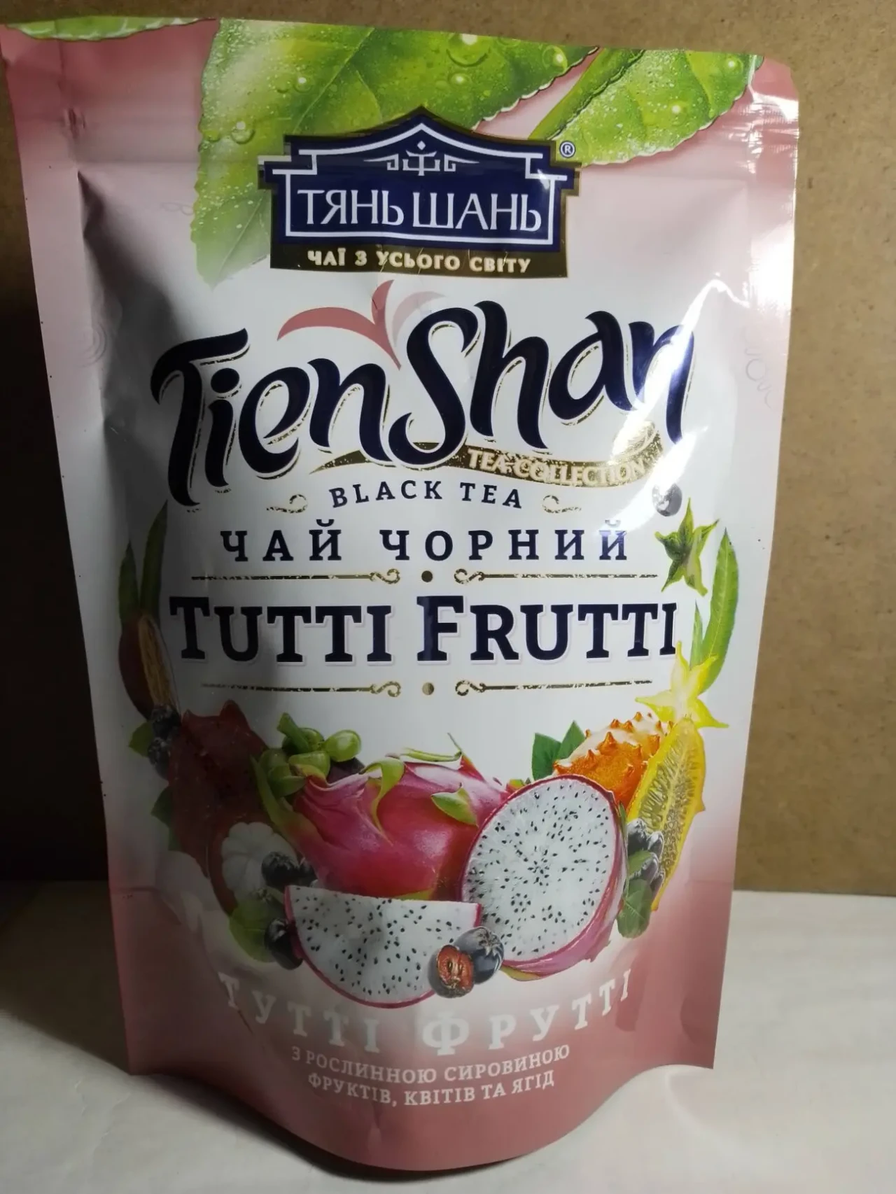 Чай черный цейлонский листовой с лепестками цветов тянь шань