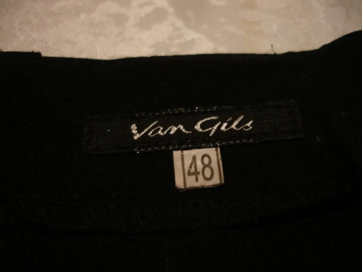 СПІДНИЦІ плісировані М-ка. Міді. ЧОРНА і МАЛИНОВА. Стан НОВИХ. 9