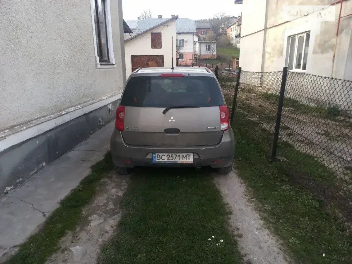 MITSUBISHI Colt 2