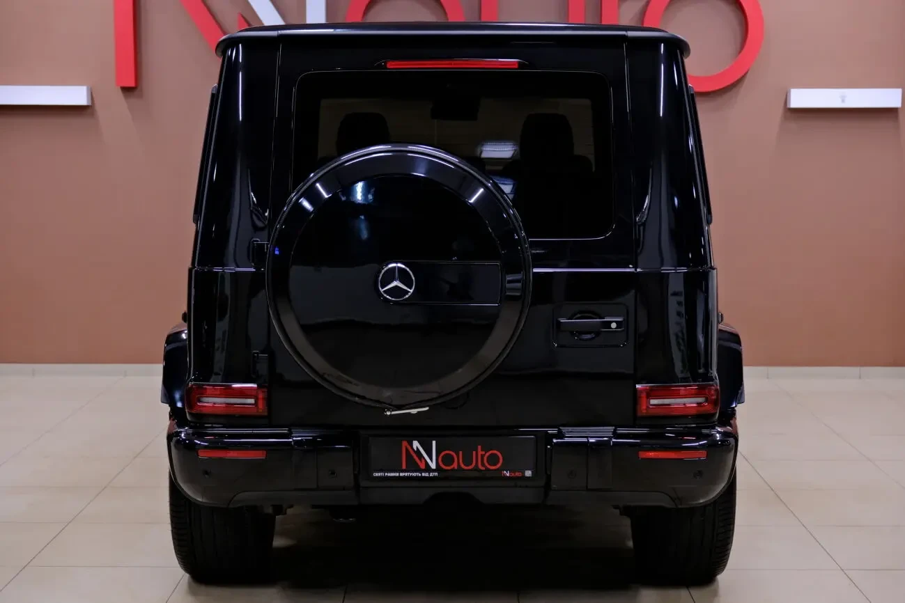 Mercedes-Benz G-Class 2