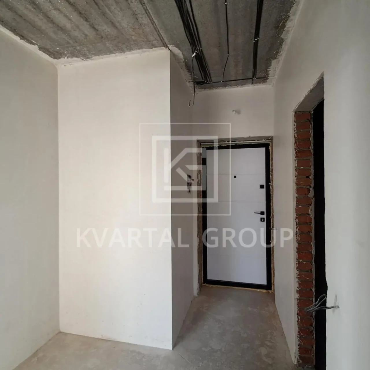 Продам ГАРНУ 1к квартиру з початковим ремонтом. Газ. 2