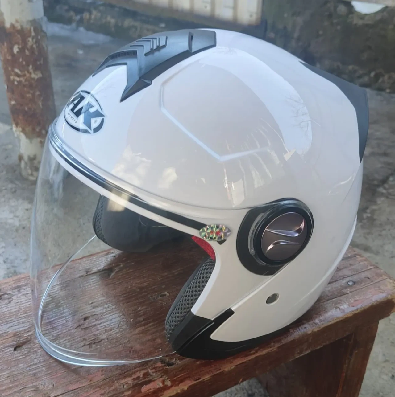 Мотошолом відкритий плюс окуляри ( AK HELMETS ) AK-720 Білий