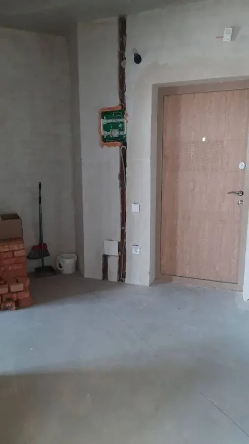 Продається 1к.квартира,вул. Гліба Бабича( Канальна)8Б,метро Осокорки 10