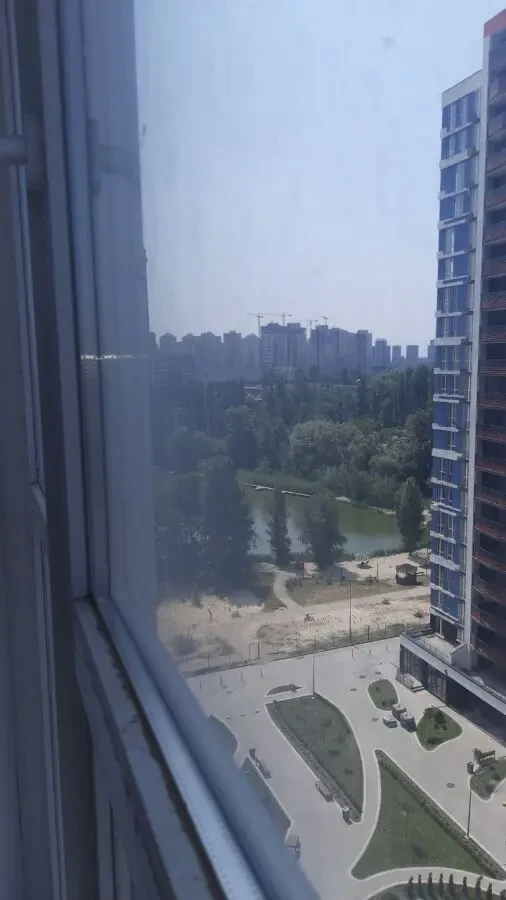 Продається 1к.квартира,вул. Гліба Бабича( Канальна)8Б,метро Осокорки 2