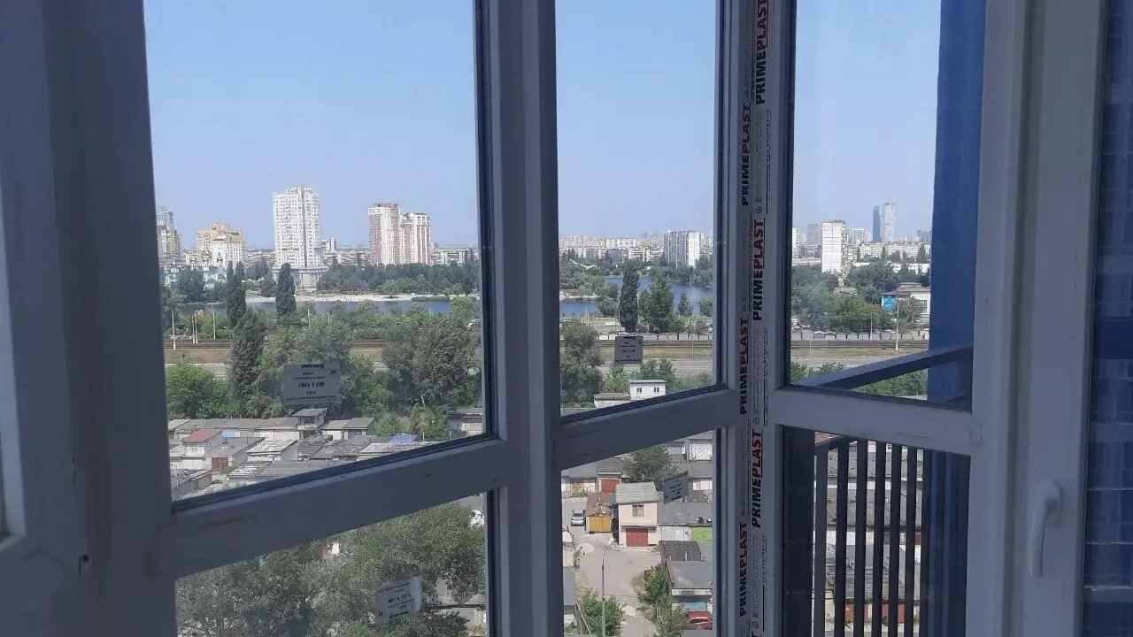 Продається 1к.квартира,вул. Гліба Бабича( Канальна)8Б,метро Осокорки 3