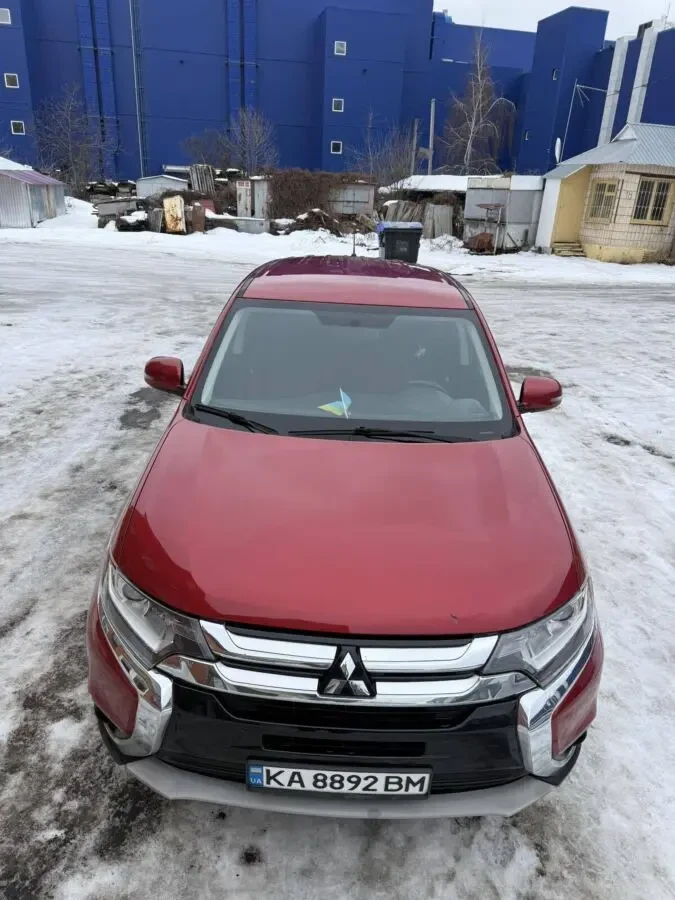 Продам авто Мітсубісі Оутлендер повний привід 2