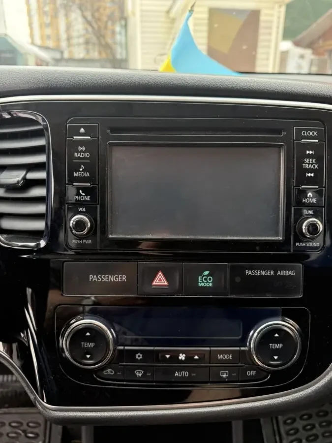 Продам авто Мітсубісі Оутлендер повний привід 6