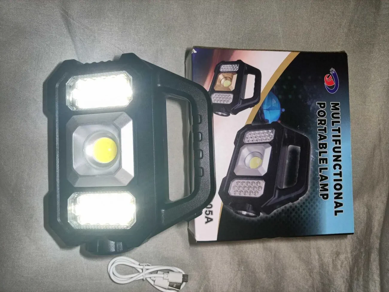 Ліхтар з сонячною зарядкою та через usb 3