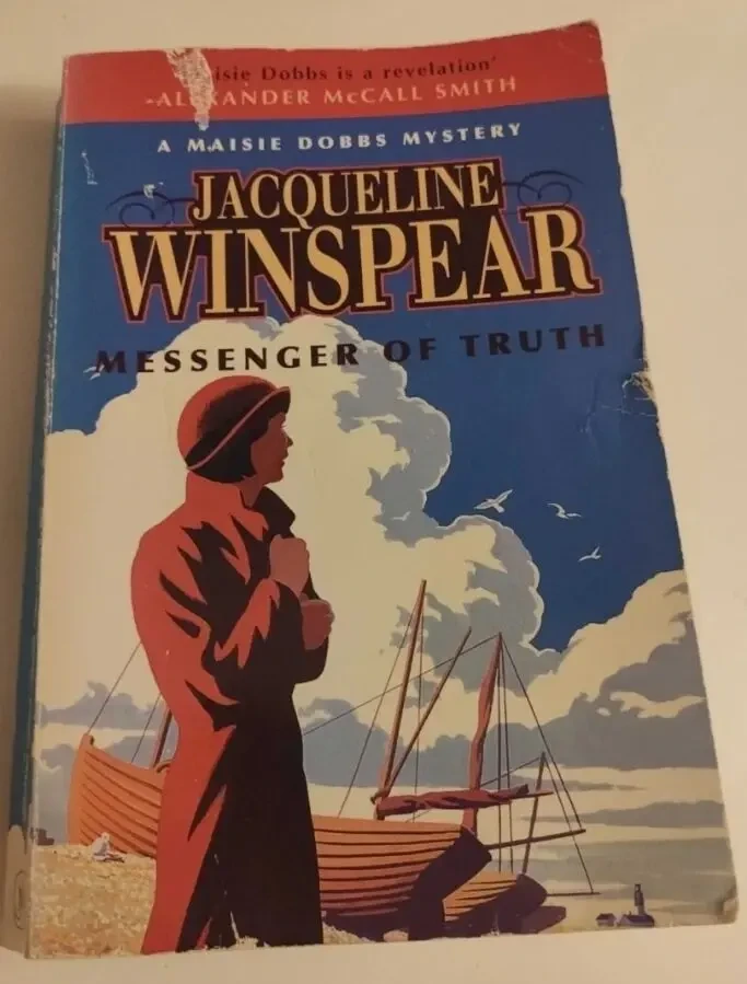 Книга на англійській мові Messenger of Truth Jacqueline Winspear