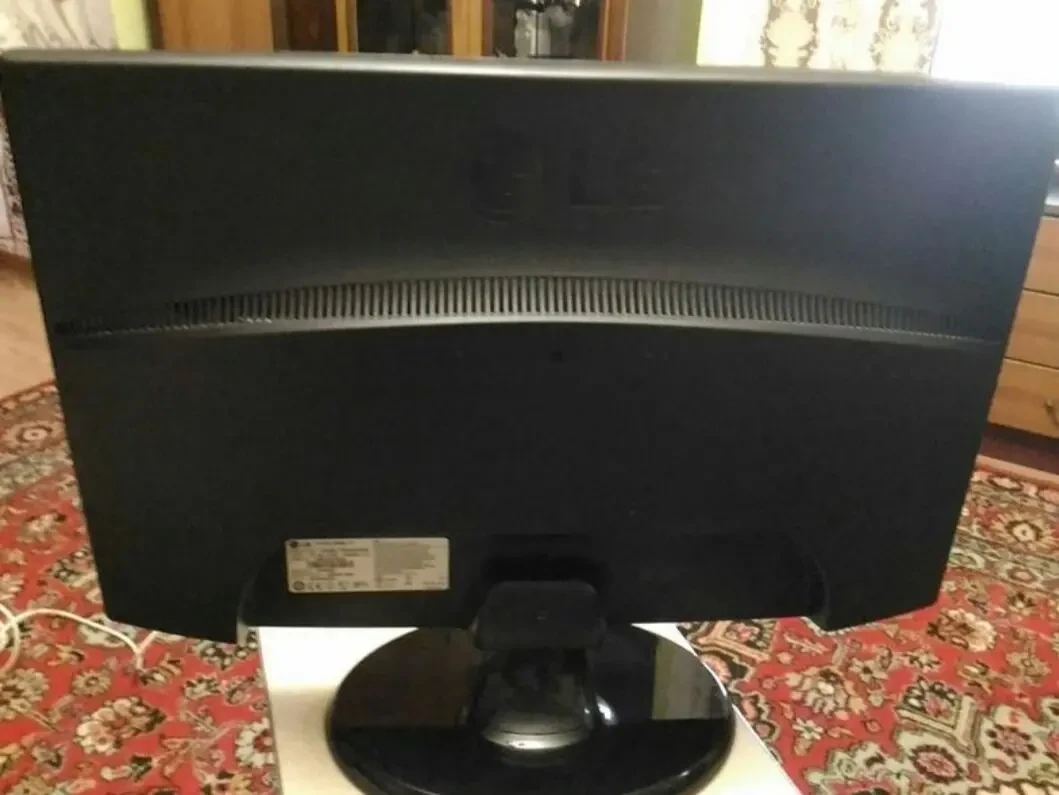 Монитор LG 23 9