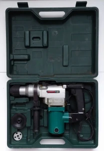 Перфоратор bosch ht-2l-26 у кейсі