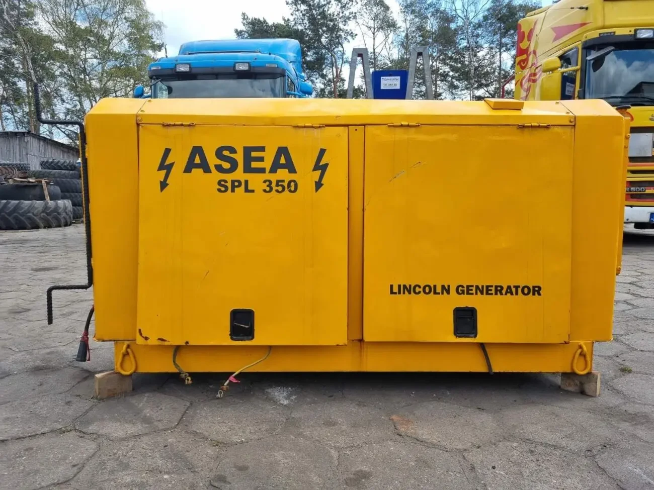 Генератор ЛІНКОЛЬН SAE300 4