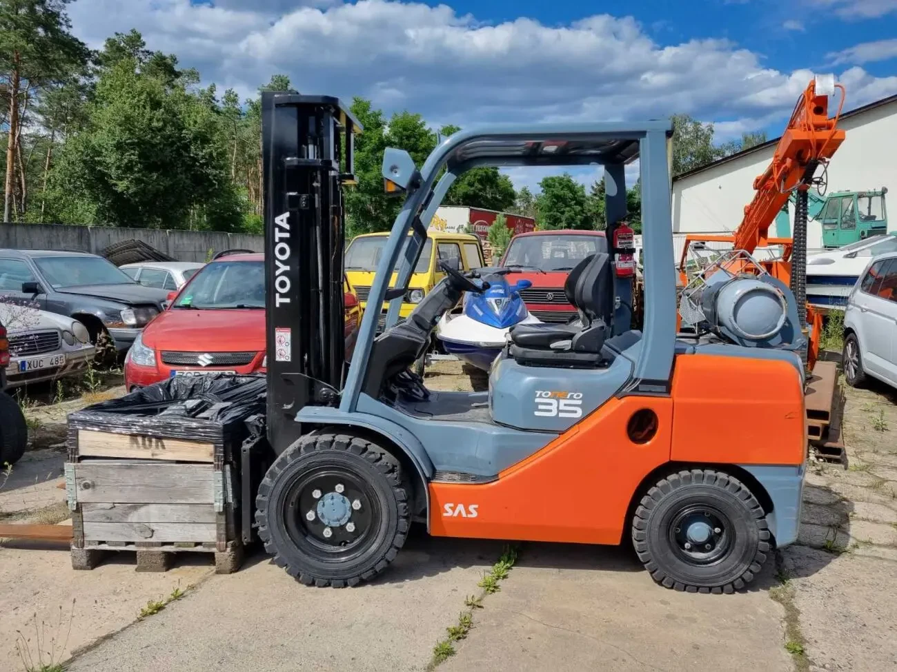 Навантажувач TOYOTA 02-8FGJF35