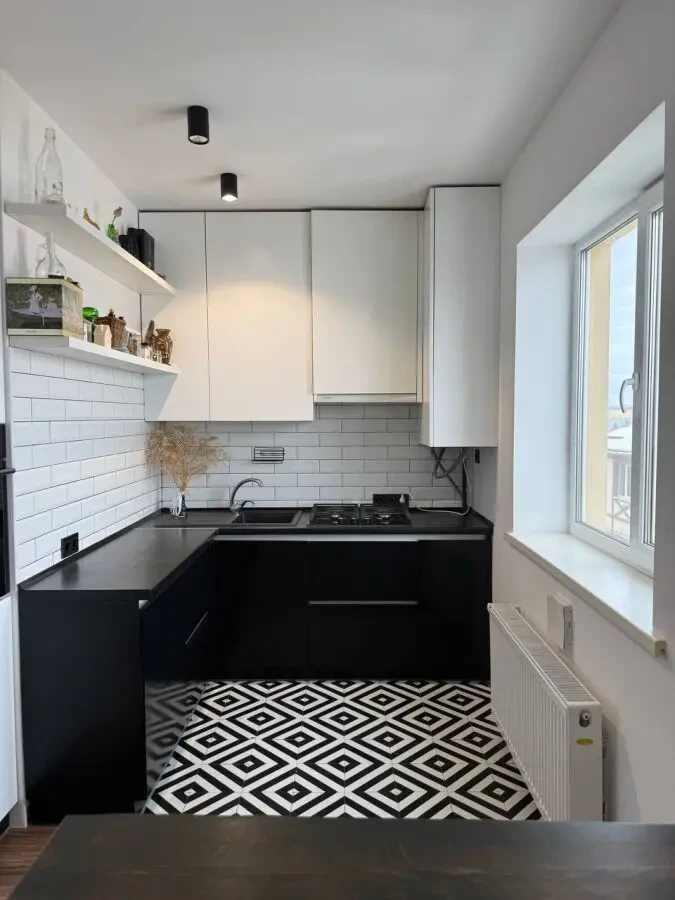 Продаж дворівневої квартири з панорамними вікнами 5