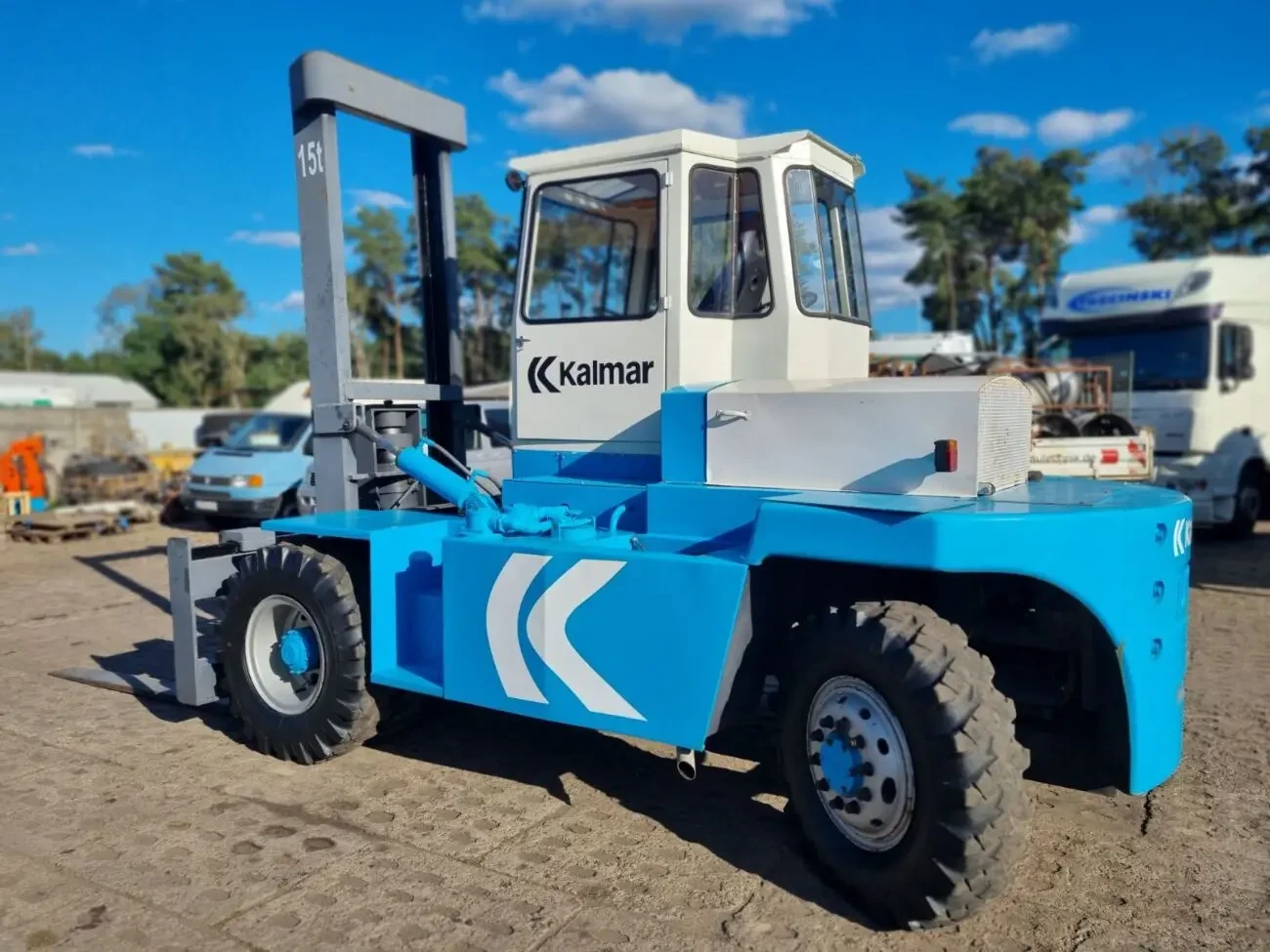 Навантажувач STOCKA 6060 - вантажопідйомність 6300 кг 3