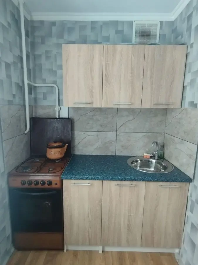 ЗДАМ 1 КІМНАТНУ КВАРТИРУ. ПЕДУНІВЕРСИТЕТ 8