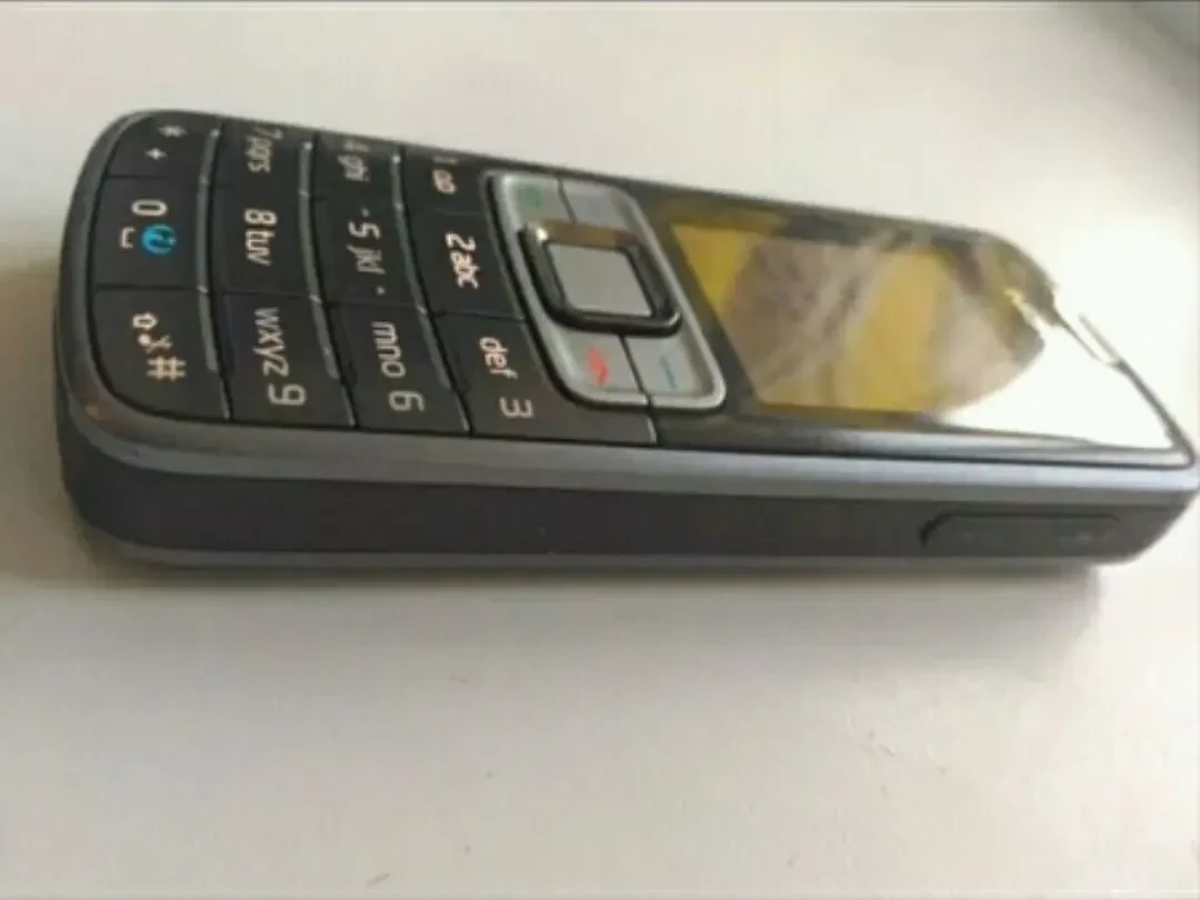 Nokia 3109 Телефон 5