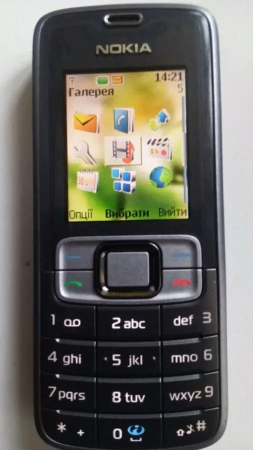 Nokia 3109 Телефон 10
