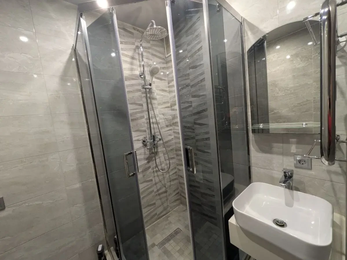 Продаж 2 кім. квартири з ремонтом 6