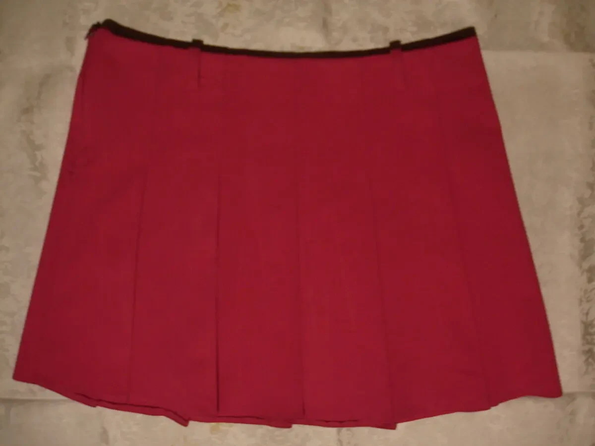 Юбки/СПІДНИЦІ М-ка В СКЛАДКУ. Міді. ЧОРНА і МАЛИНОВА. Стан НОВИХ. 2