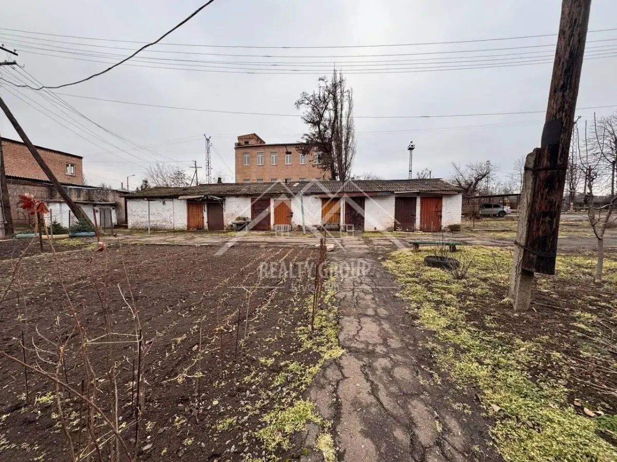 Продається 3-кімнатна квартира в районі Мудрьоної 4