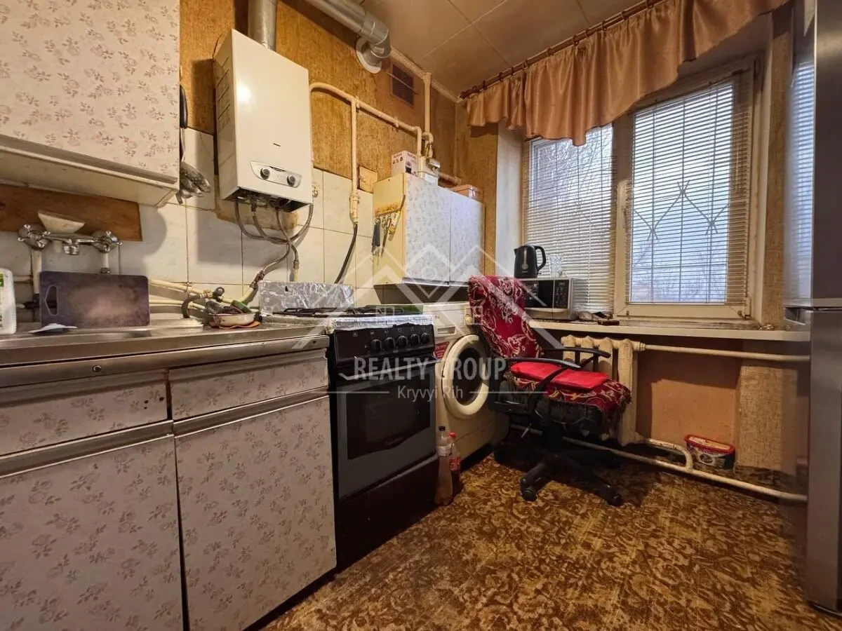 Продається 3-кімнатна квартира в районі Мудрьоної 8