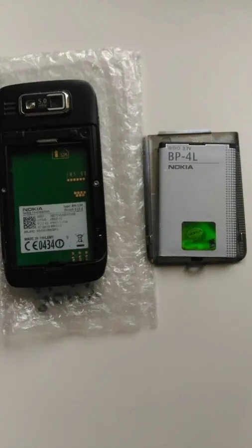 Nokia E72 Телефон 4