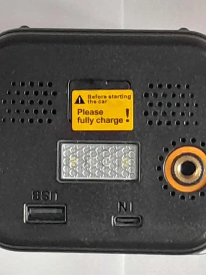 Пуско-зарядне насос ліхтар Soulor CYD24 Jump starter Прилад 5в1 4
