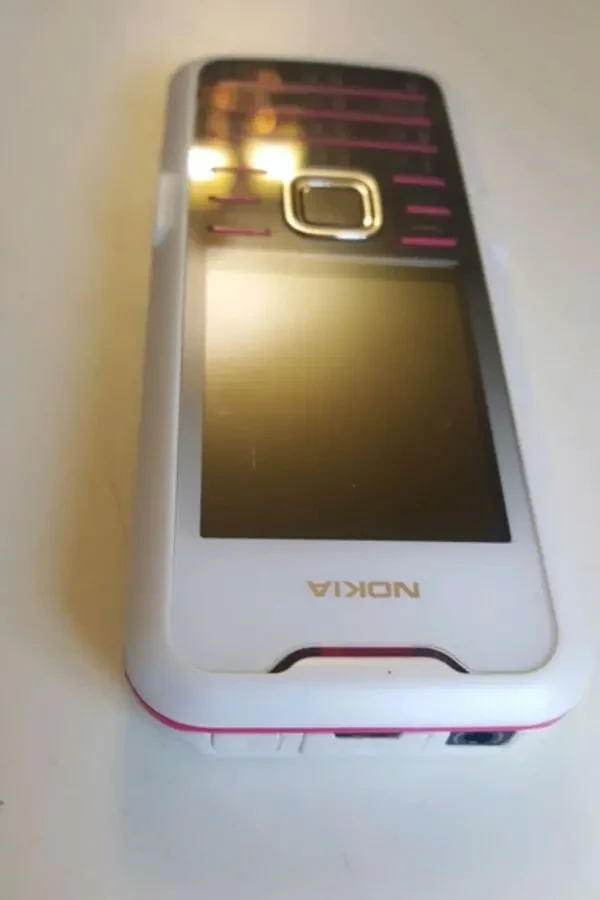 Nokia 7210 Телефон 9