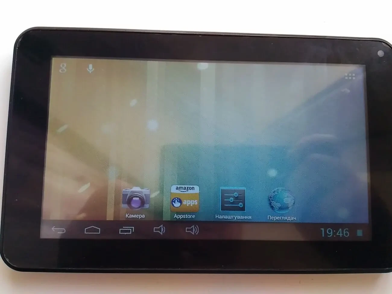 Планшет фірми Polaroid 9