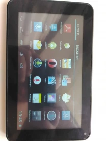 Планшет фірми Polaroid