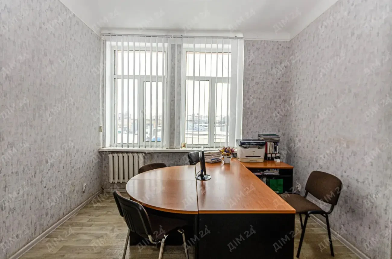 АТП, 5га площі на трасі Київ-Харків 8