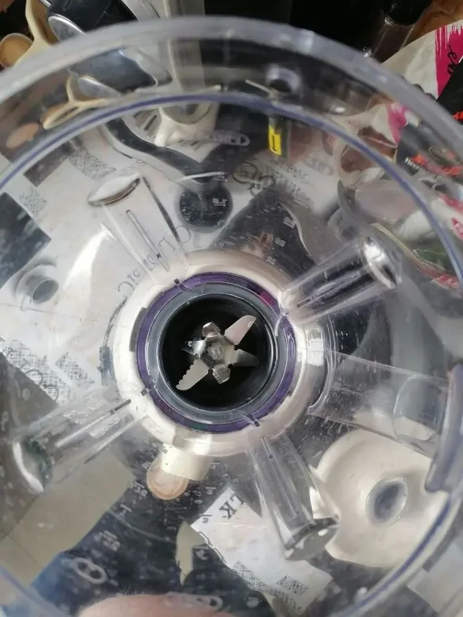 Продам блендер Moulinex Soleil LM355a10. 2