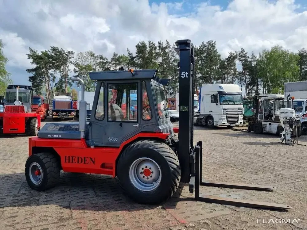 Навантажувач тереновий HEDEN - 5 тонн дизель Perkins 3