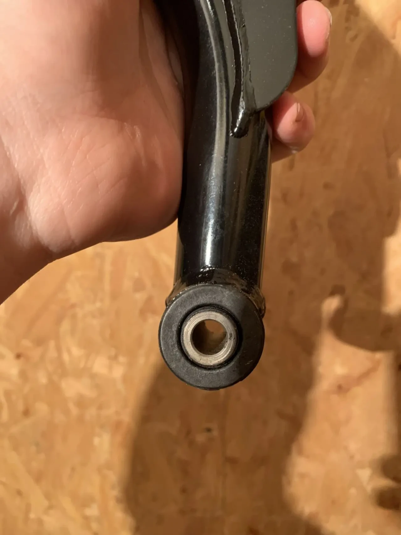 оригінальний передній нижній лівий важіль (ричаг) 4