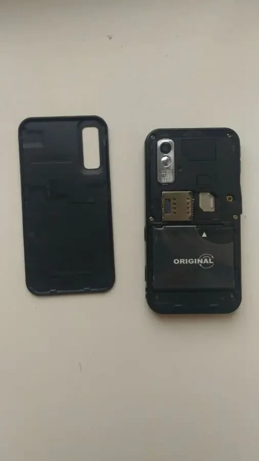 Samsung S 5230 - стильний 4