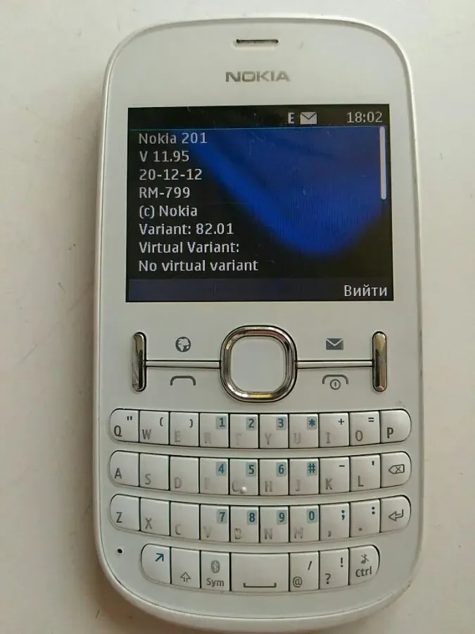 Нокіа 201 RM-799 4