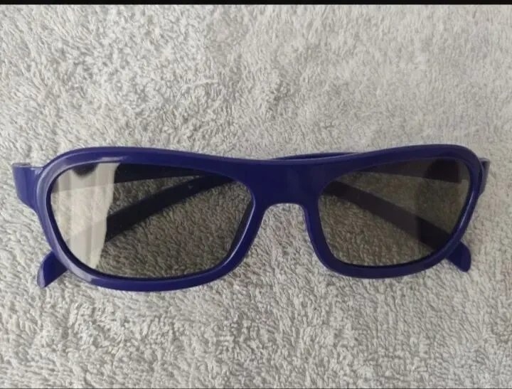 В наявності окуляри 3D imax в ідеальному стані, фіолетовий колір